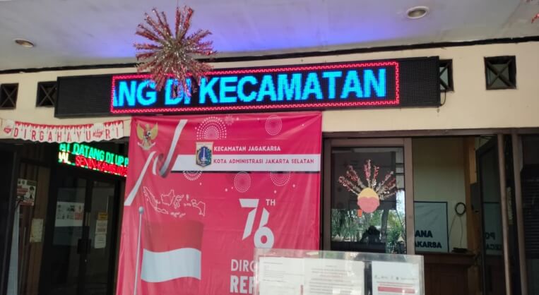 Proyek Running Text Informasi Kantor oleh TEKMA